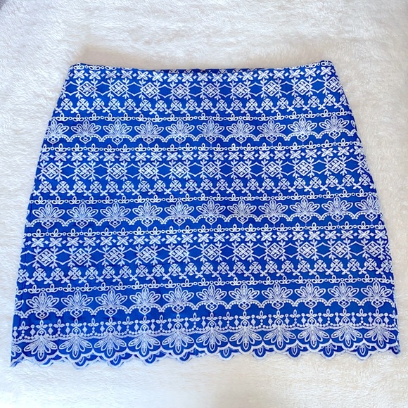 NWOT LOFT Scalloped Hemline Blue and White Embroidered Skirt - Picture 2 of 8